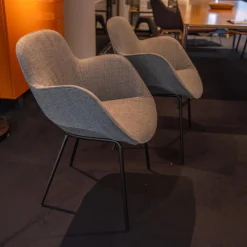 4er Set Armlehnstuhl Sheru Bezug Stoff 25 Togba 7854 Pebble Grau 4-Bein-Gestell Pulverbeschichtet Schwarz