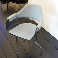 2er Set Armlehnstuhl Showtime Mit Armauflage Sitzschale Schwarz Lackiert Matt Sitz Medley Y03 Grau Gestell Matt Schwarz Drehbar