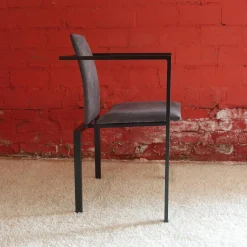 4er Set Armlehnstuhl Trik Bezug Alcantara Leder Grau Gestell Metall Schwarz