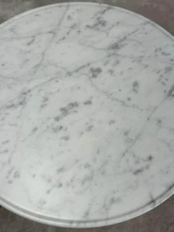 2er Set Couchtisch Sengu Low Table Amerikanischer Nussbaum Und Modell 9 Platte Marmor Carrara Weiß Gestell Anthrazit