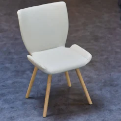 4er Set Polsterstuhl Kasaar Sitz Und Rücken Leder Preistige M133 Altweiß Weiß Gestell Gedrehte Holzbeine Eiche Natur Geölt