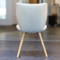 4er Set Polsterstuhl Kasaar Sitz Und Rücken Leder Preistige M133 Altweiß Weiß Gestell Gedrehte Holzbeine Eiche Natur Geölt