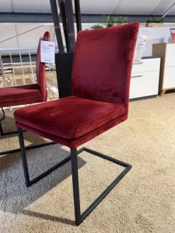 6er Set Saragossa Stoff Rot Verschiedene Farbtöne Gestell 2x Freischwinger Metall Schwarz Pulverbeschichtet 2x 4 Fuß Metall Schwarz Pulverbeschichtet Und 2x Kufen Metall Schwarz Pulverbschichtetet