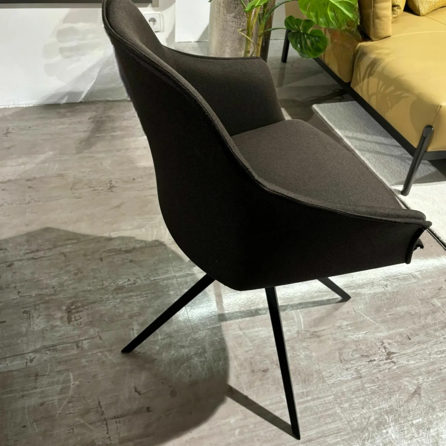 2er Set Stuhl Kedua Textilgewebe CO-11 Schwarz Grau Metallgestell Schwarz Drehbar