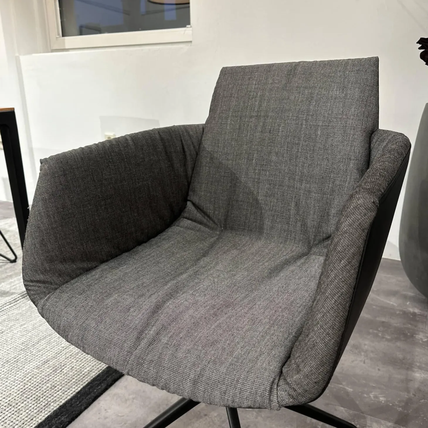 6er Set Stuhl Lui Und Grand Lui Bezug Stoff Canvas 154 Grau Außen Leder Origon Schwarz 70240 Drahtgestell Schwarz Matt Pulverbeschichtet