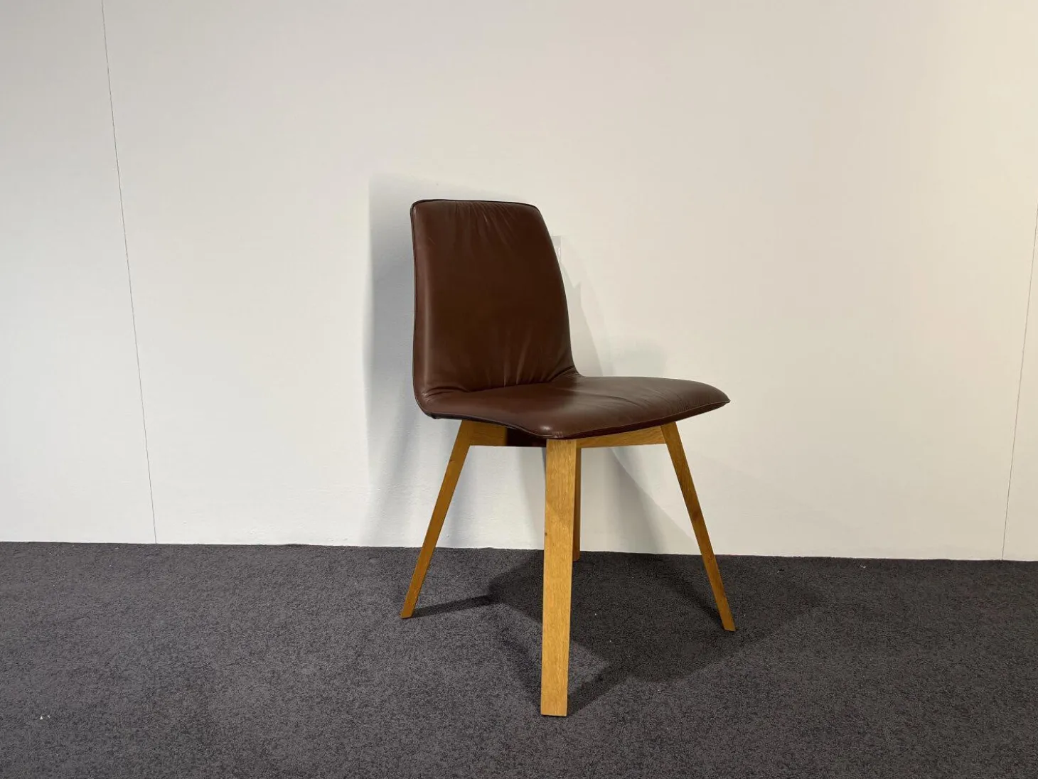 2er Set Stuhl Maverick Leder Sauvage Brasil Braun Gepolstert Gestell Eiche Mit Kunststoffgleiter Braun