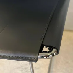 4er Set Stuhl Neil Leather And Stool Sattelleder Schwarz Gestell Chrom Schwarz