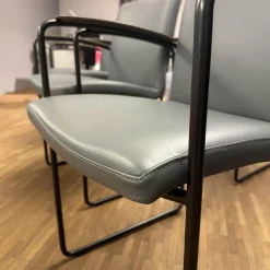 4er Set Stuhl Talos Bezug Leder Ceras 3190 Dew Blau Armlehne Eiche M4500 Pine Grey Grau Matt Gestell Epoxy E2200 Nuit Schwarz