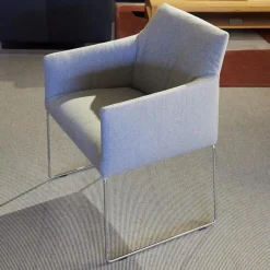 4er Set Stuhl Trient Stoff 10 113 London Dess Milchkaffe Grau Weiß Gestell Chrom Glanz