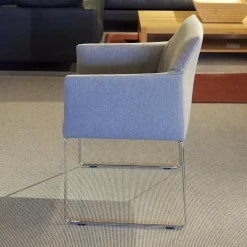 4er Set Stuhl Trient Stoff 10 113 London Dess Milchkaffe Grau Weiß Gestell Chrom Glanz