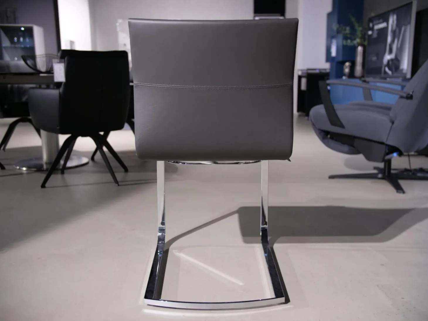 3er Set Stuhl Und Essbank Mirado Leder 1024 Anthrazit Gestell Flachstahl Verchromt