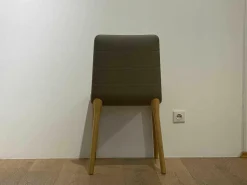 4-er Stuhlgruppe Pit x16 Grau Füße Holz Lackiert