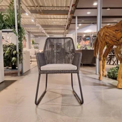 4er-Set Armlehnstuhl Allanis Bezug Stoff Copacabana White Grey 165 Grau Kufengestell Aluminium Anthrazit