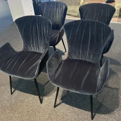 4er-Set Armlehnstuhl Dexter Vorne Stoff Charmelle Cloud Blau Rücken Leder I 89001 Schwarz Gestell Stahl Schwarz