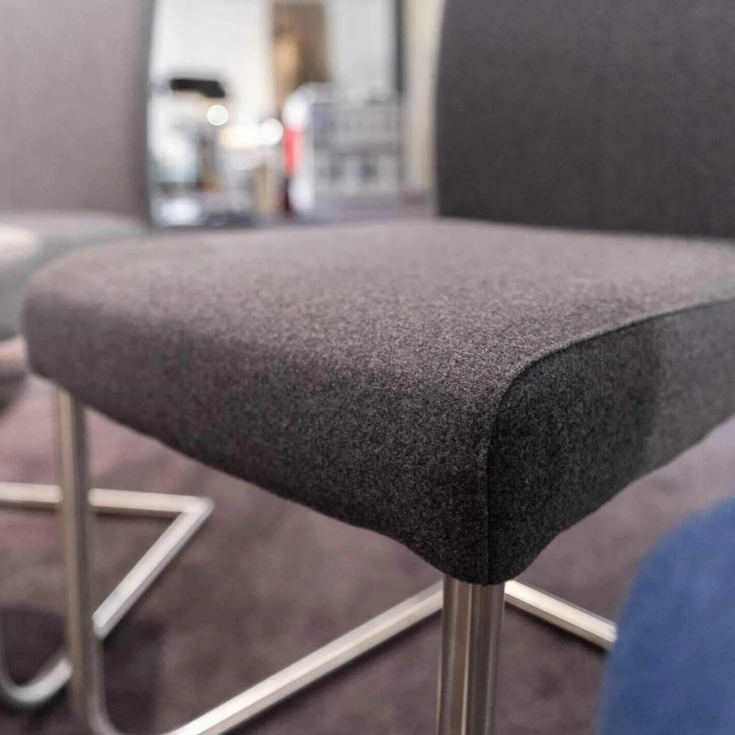 4er-Set Freischwinger CA Diana 3/B Stoff Facet Aubergine Lichtgrijs Middengrijs Blue