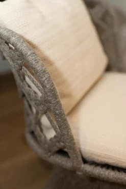 4er-Set Outdoorstuhl Flair Bezug Stoff Lilia Weiß Geflecht Taubengrau Gestell Tortora Lackiert