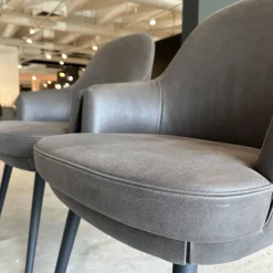 2er-Set Sessel 1376 10 Leder Vintage 1410 Cigar Braun Grau Füße Eiche Geflammt Geölt Mit Kunststoffgleitern