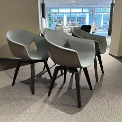 4er-Set Sessel Ginger 5542101 Bezug Außenschale Leder SC 28 Seppia Braun Grau Innen LEder SC 254 Stell Blue Grau Blau Gestell Wengeholzfarbig Esche 32 Drehbar Mit Rückholfunktion