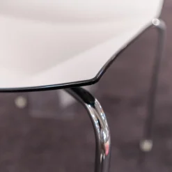 2er-Set Stühle Catifa 46 Schwarz Vierfussgestell Chrom mit Schale Zweifarbig PO00209 Schwarz/Weiß