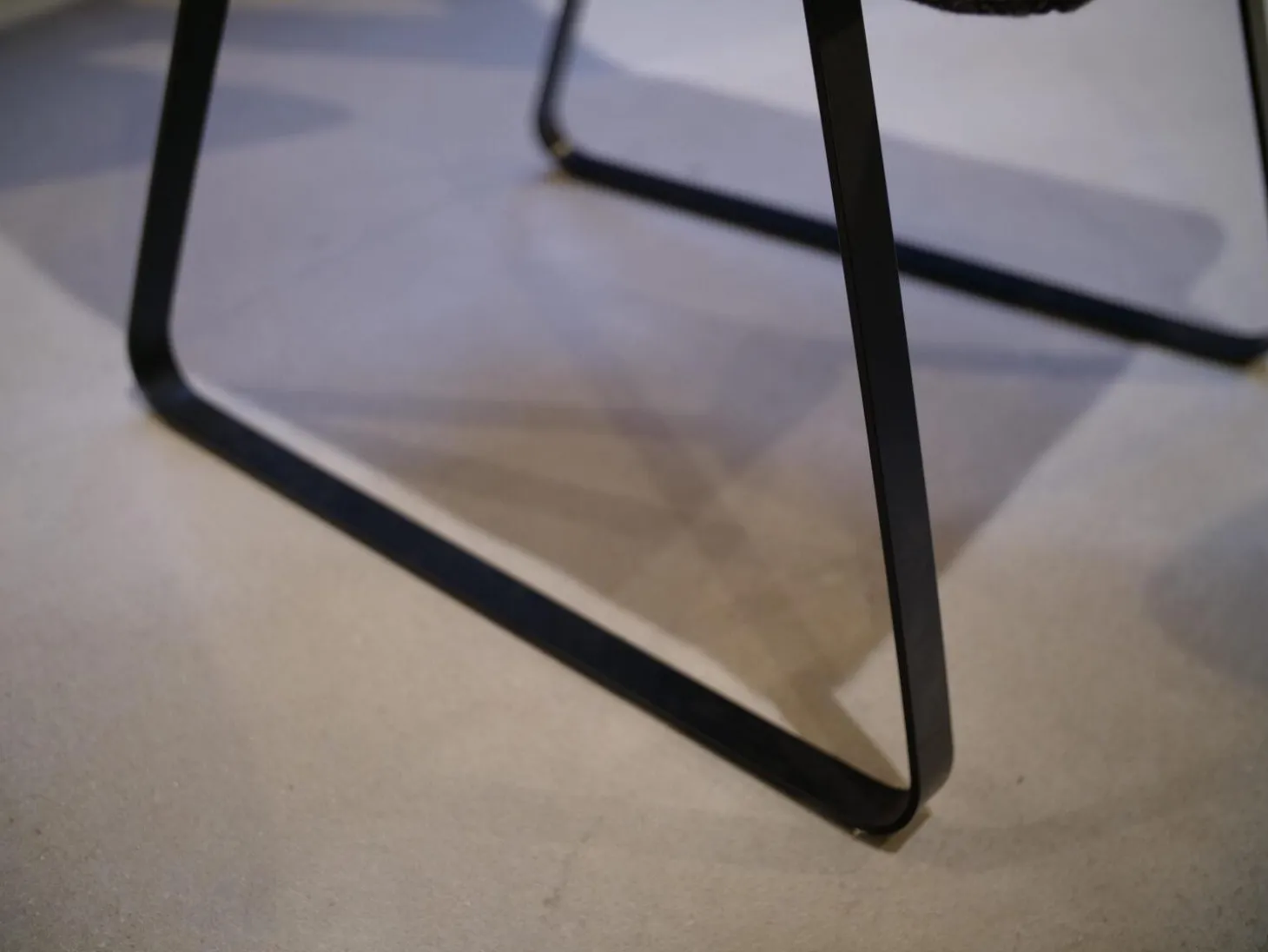 2er-Set Stühle Heaven Dining Stoff Mara Graphit Grau Gestell Metallkufe Schwarz Ohne Armlehne