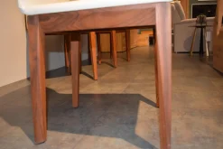 4er-Set Stühle Sando 2 Leder Altweiß Gestell Nussbaum Natur Geölt