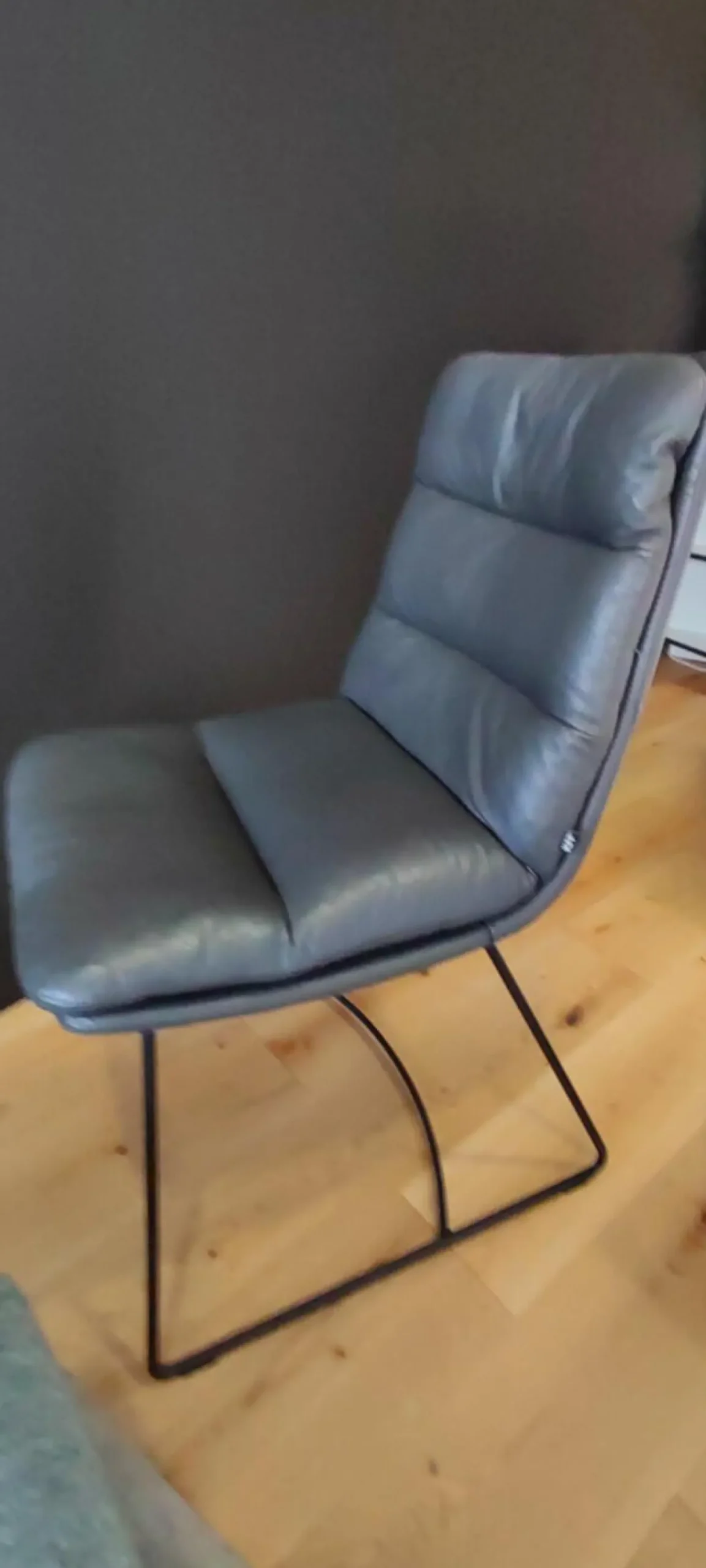 2er-Set Stuhl Arva 1512 OA2 Leder Sauvage 4 8102 Anthrazit Rundrohrgestell M02 Struktur Schwarz