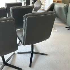 6er-Set Stuhl D 27 Leder Nubuk Touch 5617 Schwarz Drehgestell Metall Schwarz Pulverbeschichtet