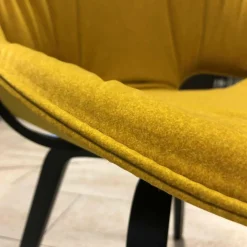 4er-Set Stuhl Flat 4NH Stoff Senf Holzfuß Esche Schwarz