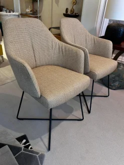 2er-Set Stuhl Flow Dining Stoff Dedar Lutetia Jute Dunkelbeige Drahtuntergestell Tiefschwarz