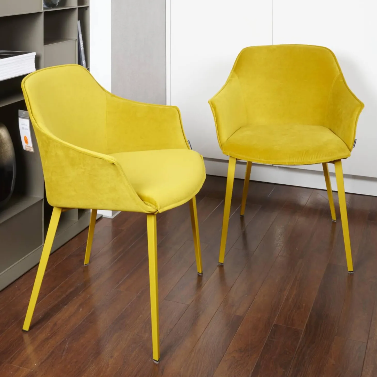 2er-Set Stuhl Kedua Bezug BEL-105 A Dreieckiges Metallrohrgestell