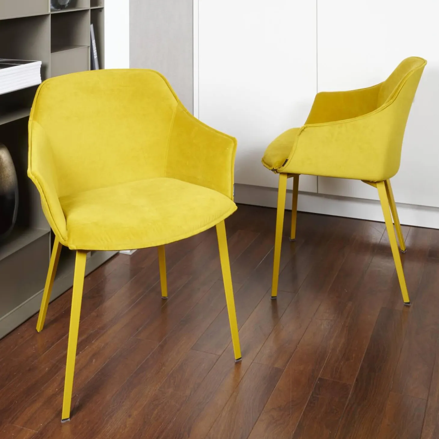 2er-Set Stuhl Kedua Bezug BEL-105 A Dreieckiges Metallrohrgestell