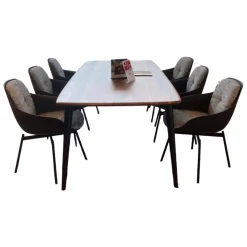 Essgruppe 900 600 Tischplatte Amerikanischer Nussbaum Gestell Schwarz Lackiert Stuhl Stoff Schwarz Weiß Gemustert Stahlgestell Schwarz Pulverbeschichtet