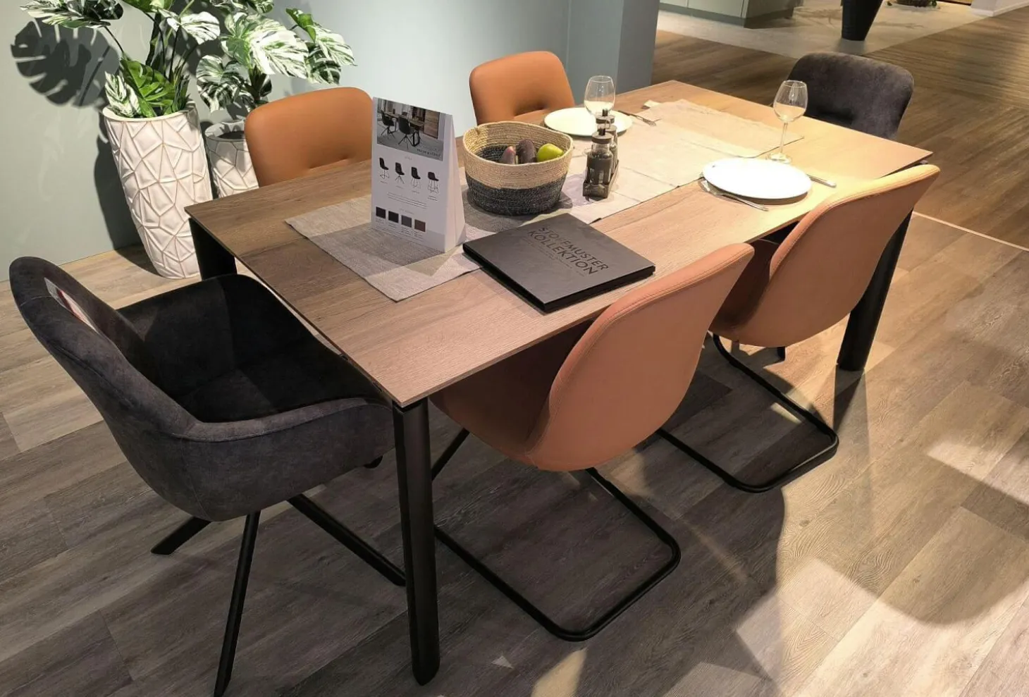 Essgruppe 434017 Sessel Stoff 746 Storm Grey Grau Stuhl Stoff 749 Cognac Braun Tisch Eiche Havanna Nachbildung Füße Schwarz