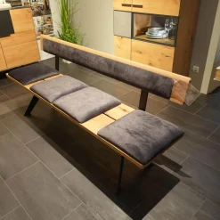 Essgruppe 45225 Tisch Wildeiche Massiv Natur Gestell Metall Lack Schwarz 2140 Stühle Und Bank 663 66SN Wildeiche Natur Effekt Lack Amour 12201 Dark Grey Grau Rücken Stoff Forza 12305 Gestell Metall