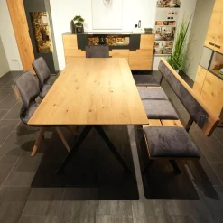 Essgruppe 45225 Tisch Wildeiche Massiv Natur Gestell Metall Lack Schwarz 2140 Stühle Und Bank 663 66SN Wildeiche Natur Effekt Lack Amour 12201 Dark Grey Grau Rücken Stoff Forza 12305 Gestell Metall