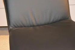 Essgruppe 812 Verkehrsschwarz Mit Stühlen 732 Leder 1 Nero