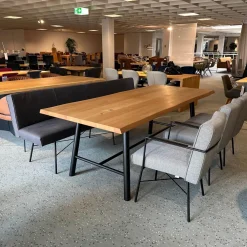 Essgruppe Berck Anise Aster Brown Eiche Astig Geölt Leder Twilight Anthrazit Gestell Lack Verkehrsschwarz