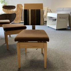 Essgruppe Modell Multisit mit 1 Säulentisch 2 Bänke 2 Stühle mit Funktion