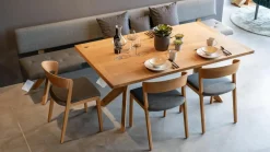 Essgruppe Yps mit Mylon Stühlen Yps Tisch Und Bank