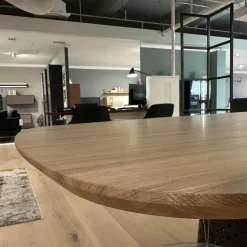 Esstisch 929-212 In Massivholz Eiche Geölt Gestell In Stahl Glatt Lackiert Umbragrau