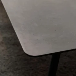 Esstisch Spillo Platte Portland Grau Gestell Schwarz