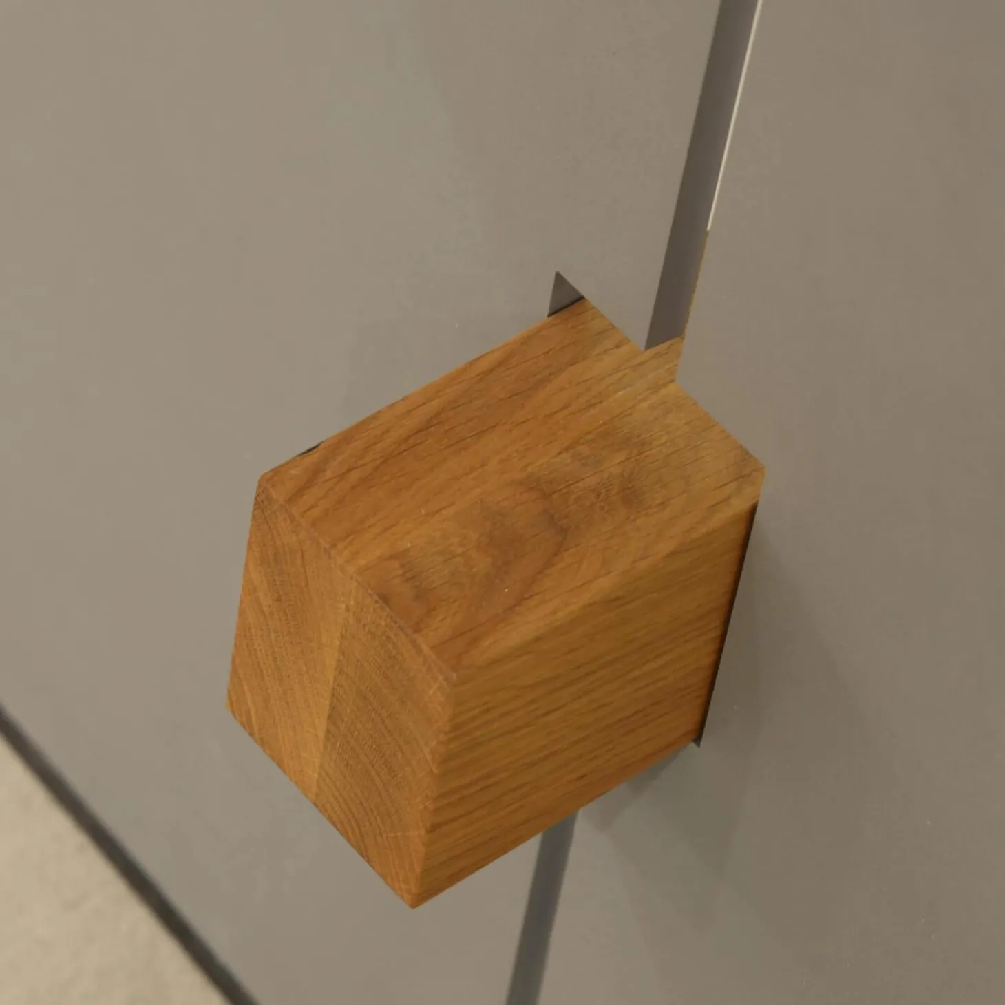 Esstisch Amar Asteiche Geölt Gestell Stahl Feinstruktur Grau