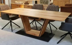 Esstisch Bayville Wildeiche Natur Geölt Metallleiste Mattschwarz Lackiert