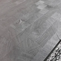 Esstisch Duo Brandeiche Schwarz Strukturiert Und Gebürstet Geölte HolzausführungHirnholzblöcke Schwarz Füße Stahl Pulverbeschichtet Schwarz