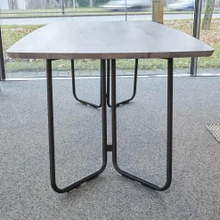 Esstisch Erik Typ 4750 Platte Astige Eiche Geräuchert Gestell Metall Rundrohr Schwarz