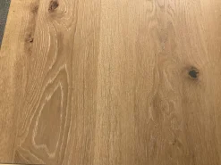 Esstisch Fira Eiche Massiv Weiss Pigmentiert Oberfläche Geölt Astlöcher Mit Harz Ausgegossen