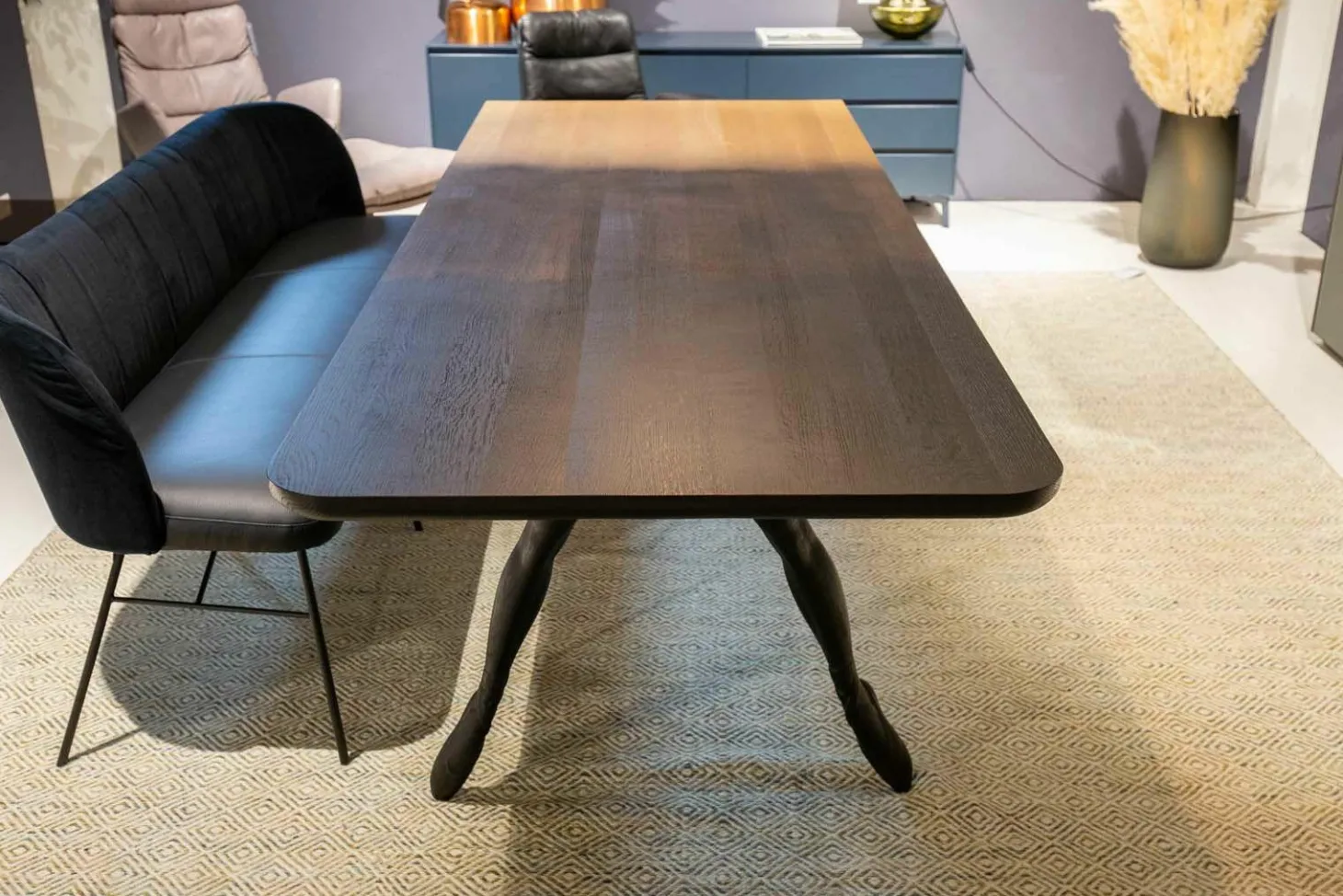 Esstisch In punta di piedi Eiche Natur Eiche Dunkel