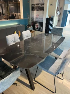 Esstisch Jari Platte Keramik Marmoroptik Schwarz Gestell Metall Schwarz Lackiert