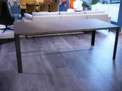 Esstisch Kalia 620 901 Platte Fenix Cacao Anthrazit Rahmen Epoxy Nuit Silk Schwarz Eichenplatte Rand Night Matt Fußkappen Schwarz