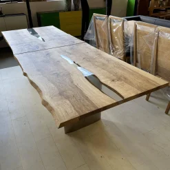 Esstisch Kernesche Matt Lackiert Mit Kristallharz Gestell 120 2 Ovale Holzwangen Mit Edelstahl Ummantelt